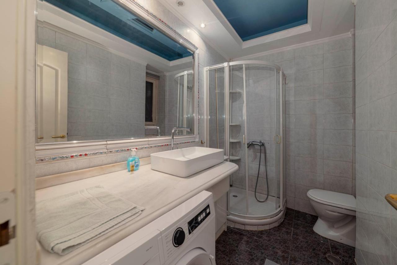 Spacious 2Bd Apartment Next To Athens Archeological Museum Buitenkant foto