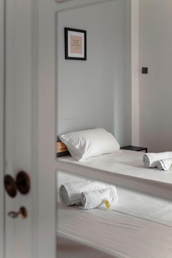 Spacious 2Bd Apartment Next To Athens Archeological Museum Buitenkant foto